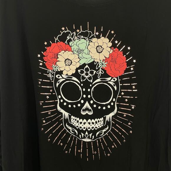 Torrid Black Sugar Dolman Skull Long Sleeve Tee Size 2 Women's - Picture 3 of 9